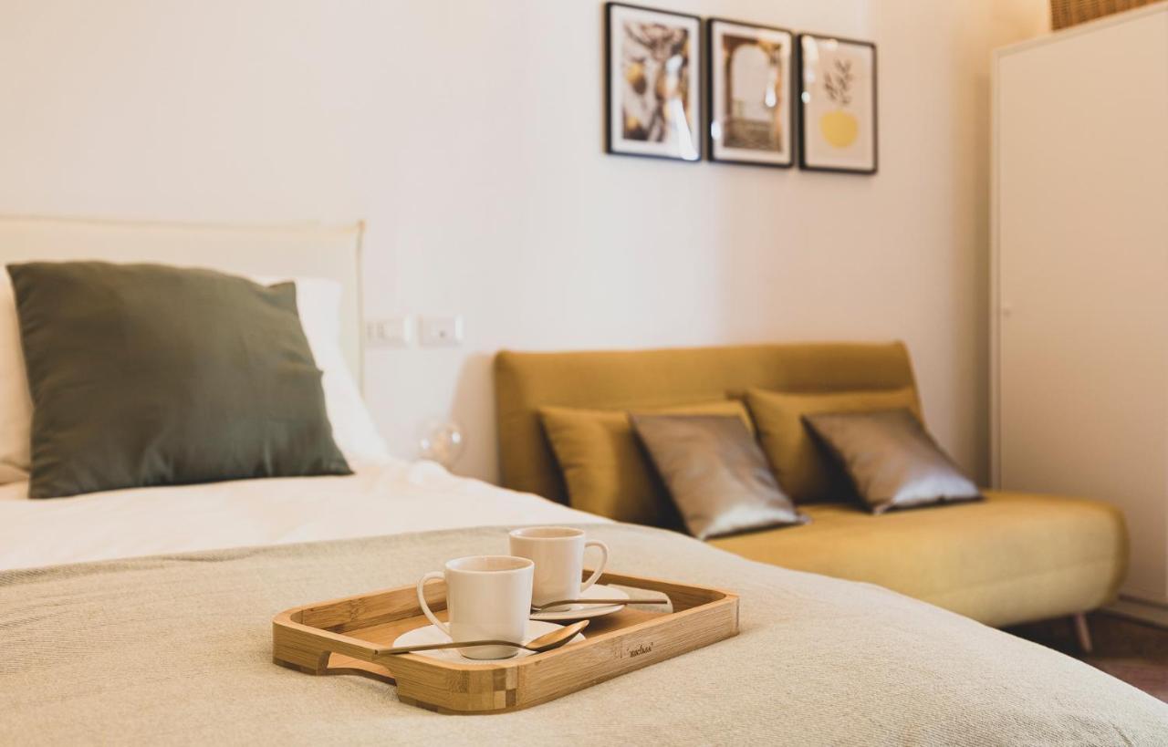 Cozy House In Naviglio Grande - Homy Apartments Mediolan Zewnętrze zdjęcie